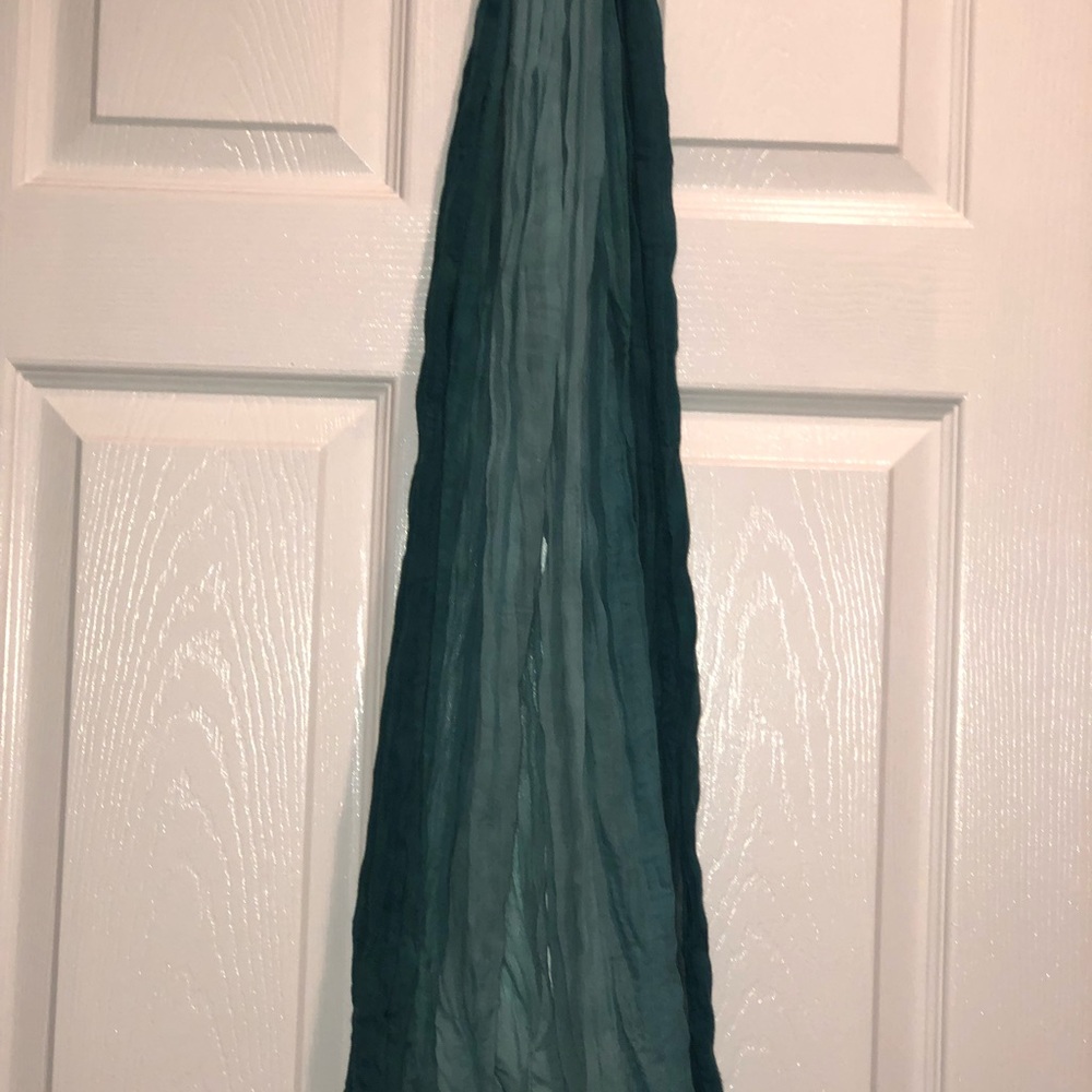Scarf - Picture 2 of 2